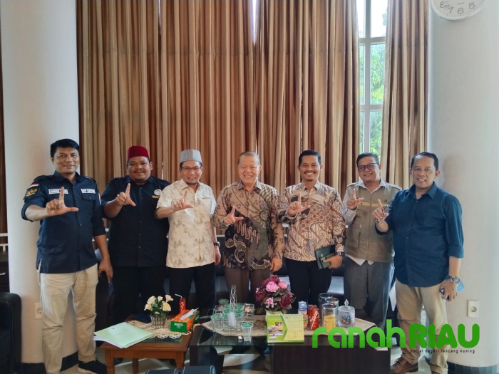 Program Seminar Internasional Lemtari dapat Respon Positif dari Direktur Pasca Sarjana UIR